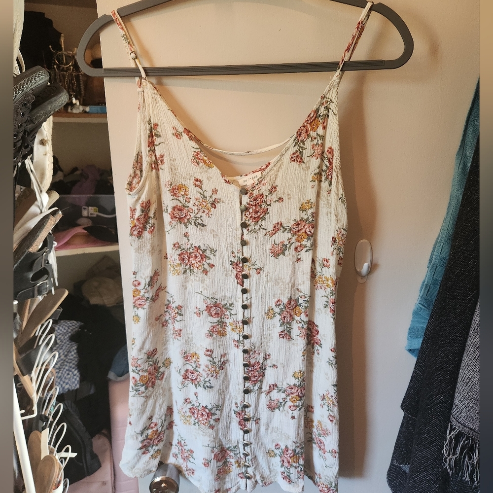 En Creme Floral Button-Down Spaghetti Strap Dress